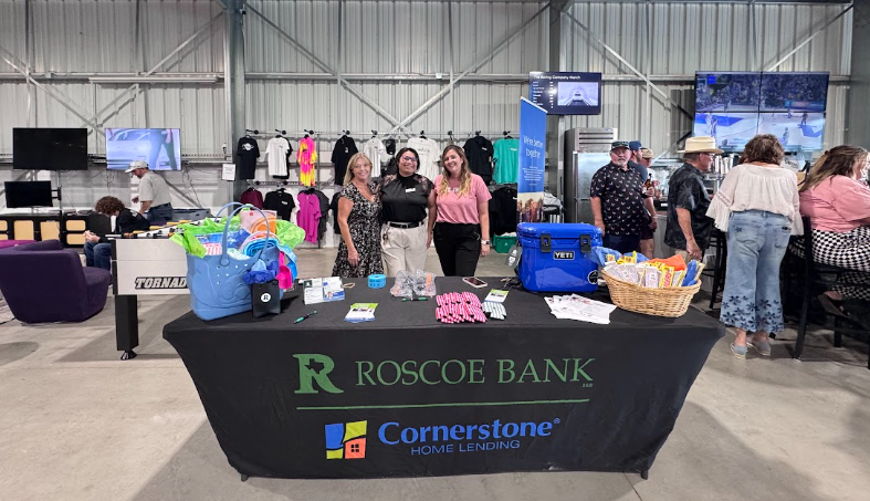 Roscoe Bank booth at the vendor market